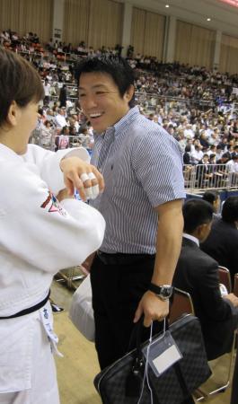 「柔道は手順が全て」と語る古賀稔彦総監督