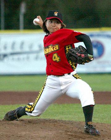 最終登板で4勝目を挙げた米独立リーグの吉田えり=22日、サンラファエル(共同)