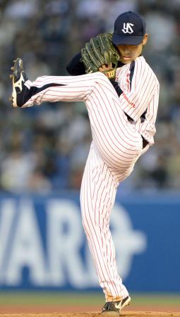 巨人戦に先発し、7回を2失点と好投したヤクルト・小川=神宮