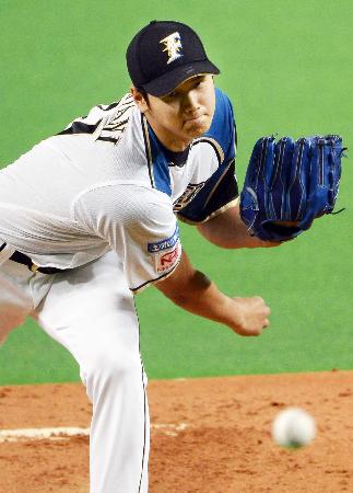 5回2/3を1失点で今季初勝利を挙げた日本ハム・大谷=札幌ドーム