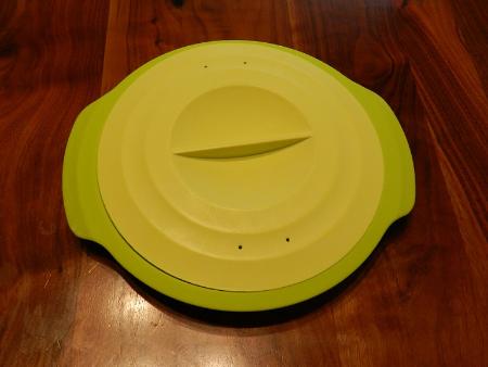 お米が恋しくなる長期出張には欠かせない必需品で、筆者には炊飯器代わりとなるシリコンスチーマー。米国で厳しい戦いを続ける日本選手たちも、パワーの源泉確保のためあれこれと知恵を絞っている。(木村壮太記者撮影)