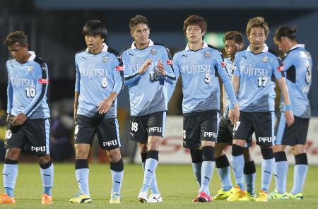 浦和と引き分けに終わった川崎イレブン=等々力