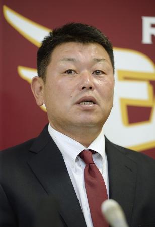 今季限りで辞任する意向を固めた楽天の大久保博元監督