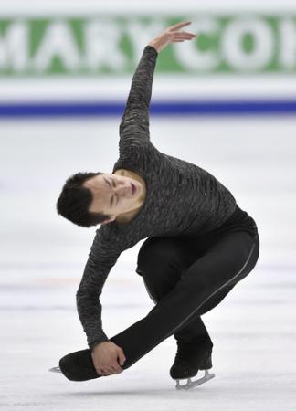 男子で優勝したパトリック・チャンのフリー=台北(2016年2月21日、共同)