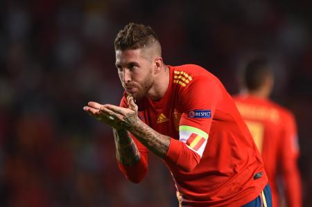 サッカーの欧州ネーションズリーグ、リーグAの4組のクロアチア戦で、チーム5点目を決めたスペインのセルヒオラモス=11日、エルチェ(ゲッティ=共同)