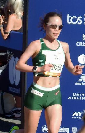 ロードレースに出場したパリ五輪女子マラソン代表の一山麻緒＝ニューヨーク（共同） 