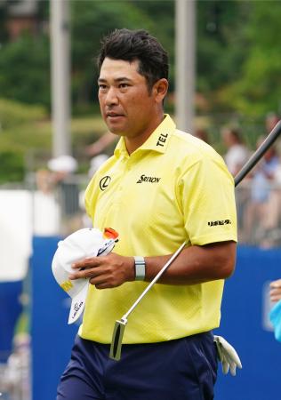 最終ラウンド、ホールアウトする松山英樹。通算10アンダーで19位=セッジフィールドCC(共同)