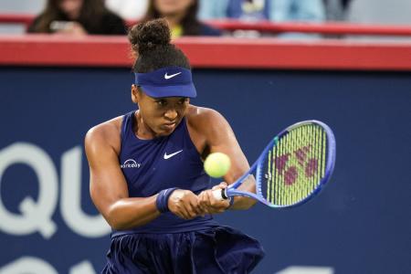 ナショナルバンク・オープン準々決勝でエリナ・スビトリナと対戦する大坂なおみ=5日、モントリオール(イマジンイメージズ・ロイター=共同)
