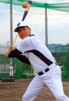 元ダイエー・若井基安さん 高川学園高野球部新監督に