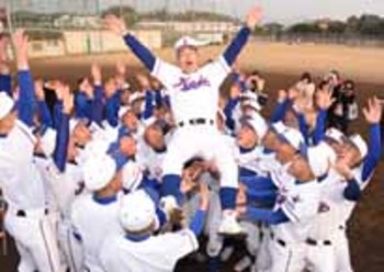 宇部鴻城、やったぞセンバツ 2年ぶり3度目