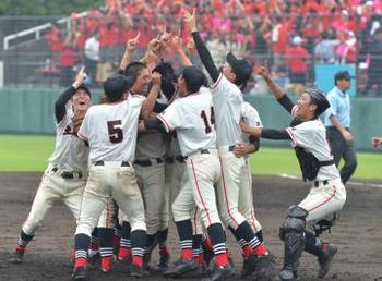 茨城大会 土浦日大、31年ぶり優勝
