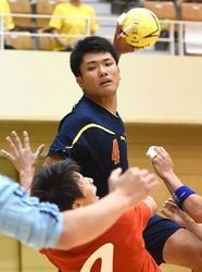 ハンド少年男子、興南逃げ切り決勝 いわて国体第9日