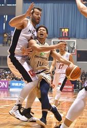 琉球4位後退 バスケBリーグ第14戦