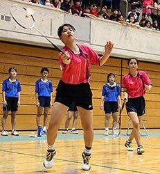 糸満A初栄冠、長嶺A初V ヨネックス杯沖縄県中学バド