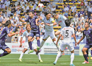 J2讃岐、反撃実らず 福岡に1―3